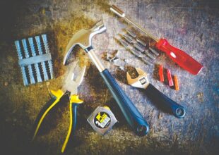 Top Features to Look for in an Electrician’s Screwdriver